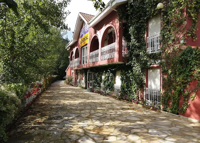 Hotel Azabache Susierra Onís